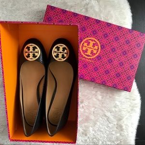 💛NWOT💛 Tory Burch Chelsea Pumps 🖤